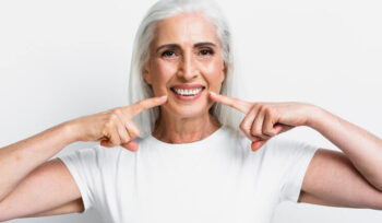 Conheça o processo de colocação de implantes dentários | Sayd Odontologia